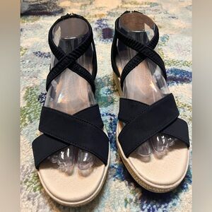 Life Stride Bali Sand Women’s Black Wedge Sandals - 7M